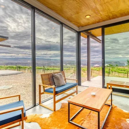 Tiny Home At Cave B Ridge